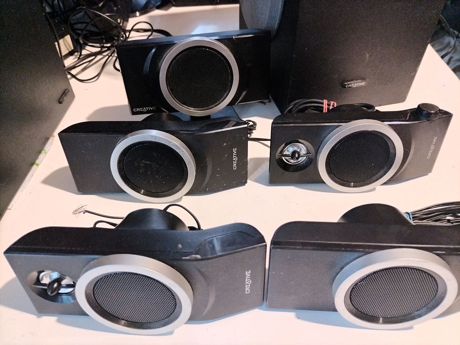 Vând un sistem   creative inspire T6100 inpecabi