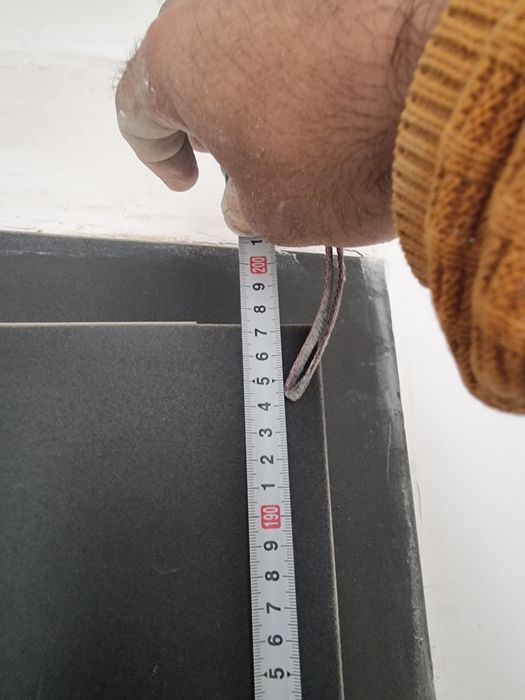 Temir eshik deyarli yangi