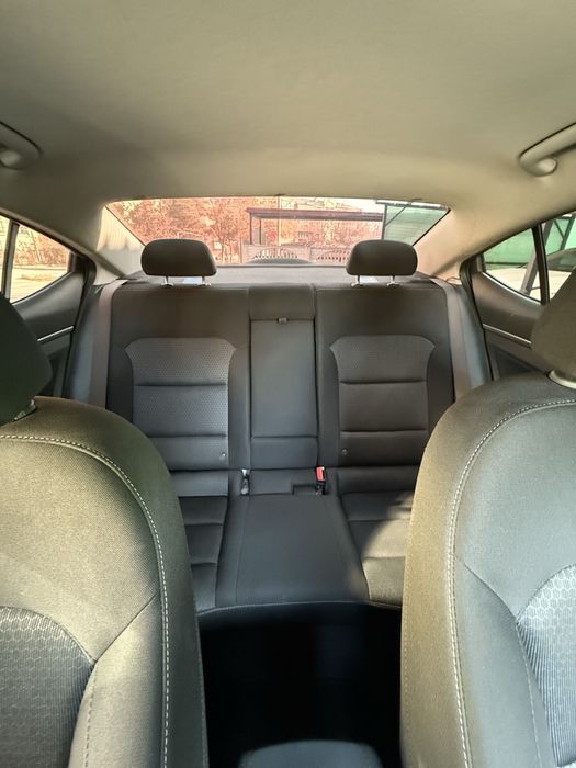 Hyundai Elantra GLS 2017