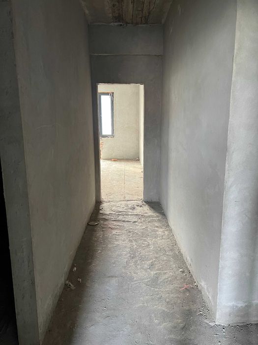 Новостройка шахар марказида квартира сотилади !!!