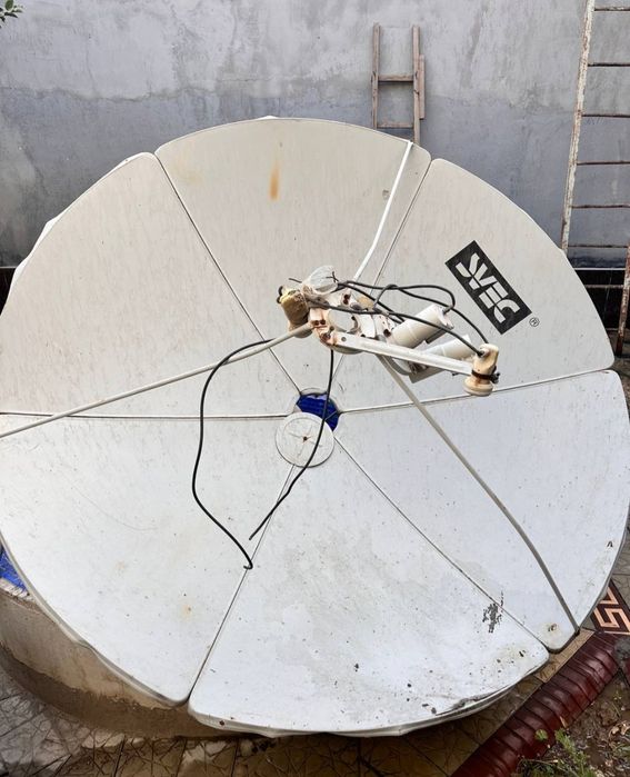 Пароболик антенна сотилади