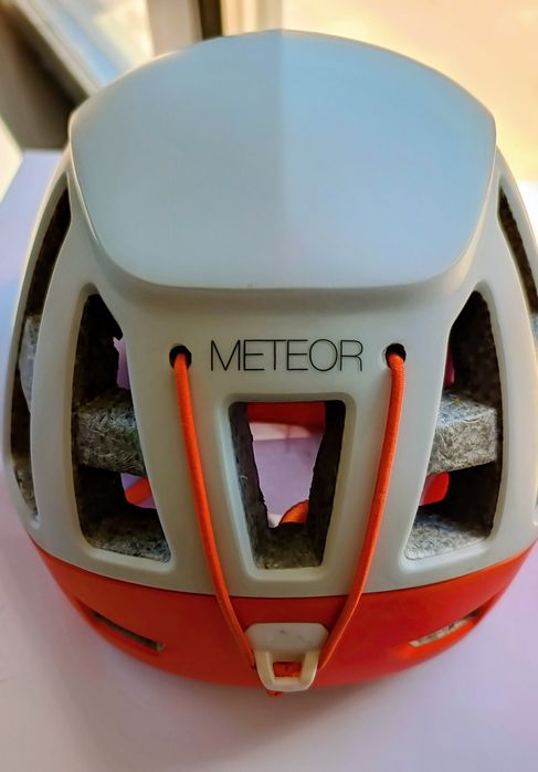 Каска за катерене Petzl Meteor S/M