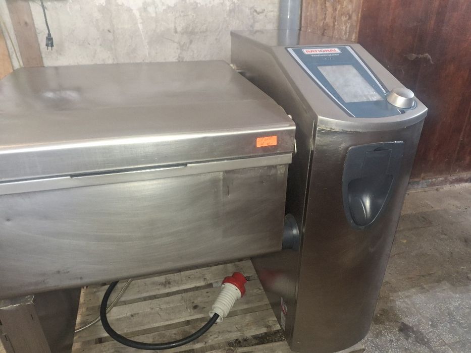 RATIONAL варио куукинг център 100 литра. Обръщатълен тиган