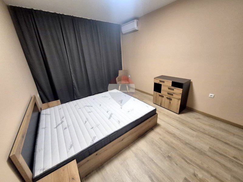 Дава се под наем Тристаен апартамент в Варна, Общината - 78 кв.м за 850 € - Снимка #11
