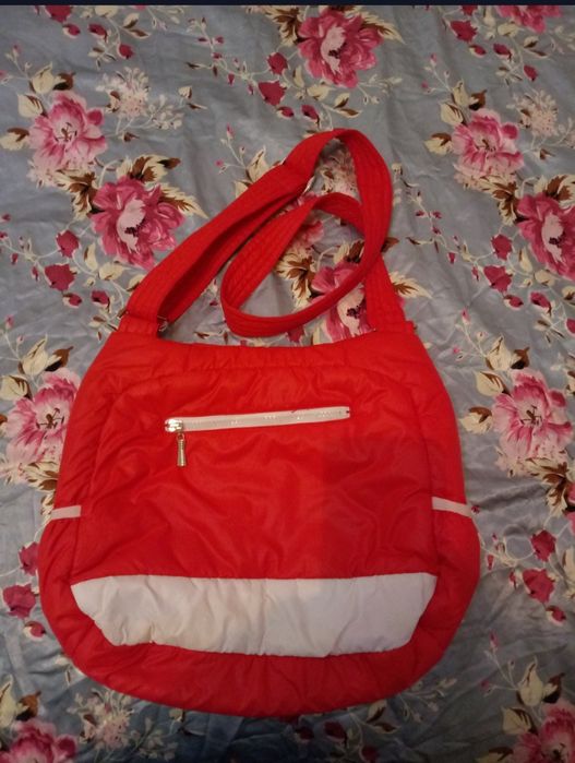 Сумка красная утепленная