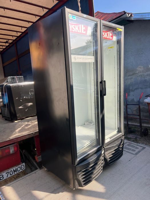 Vitrina frigorifica dubla cu led pentru sucuri