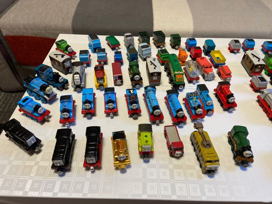 Thomas, Perci. Gordon Diesel 10. James. Din Metal.si Plastic Citiți to