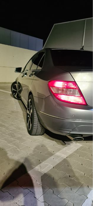 MERCEDES-BENZ C-Class 0 — imagine 3