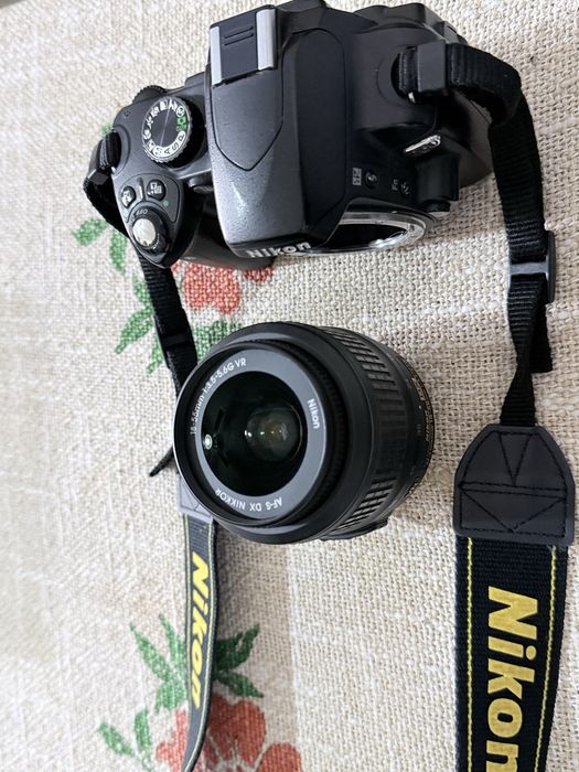 Фотоапарат Nikon D60