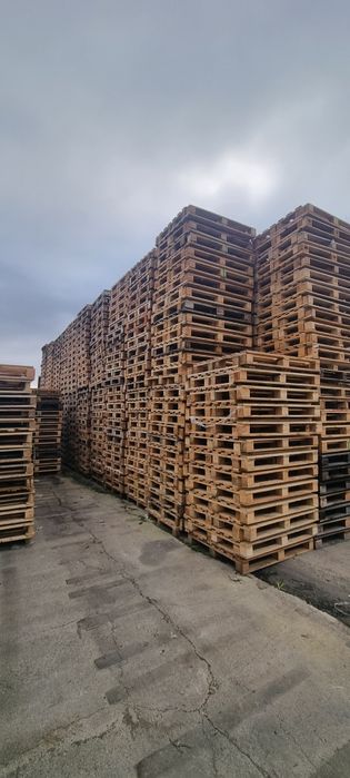 Vând paleti euro și NON euro