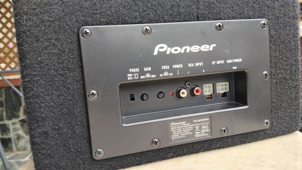 Pioneer TS WX 206A Активен бас