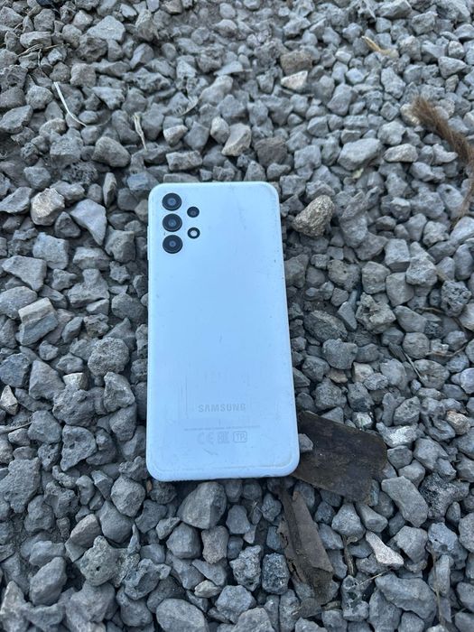 Продаётся телефон Samsung A13,128 память