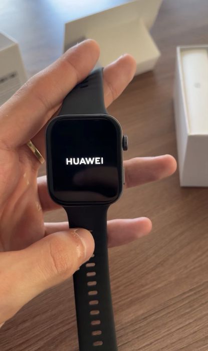 Продам часы Huawei