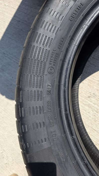 De vânzare 2 Anvelope Continental de vară, 215/55 R17V , Dot 50/17