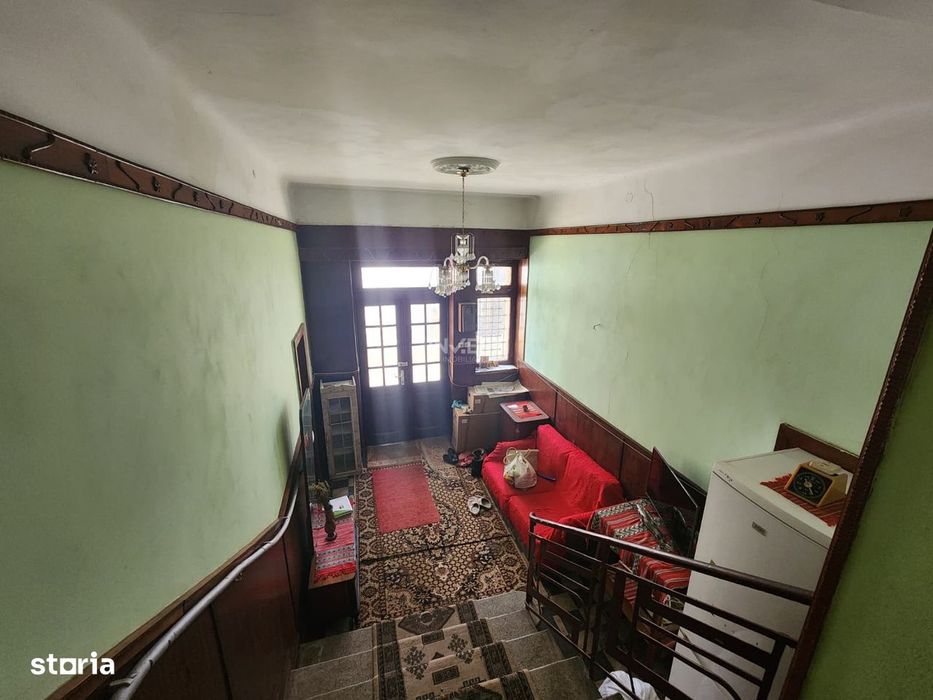 Casa Centru Iasi, 7 Camere, 143 Mp Utili, 22 Mp Beci, Magazie Si Garaj