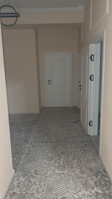 Kvartra arendaga qizlar yo ayol kishi uchun.