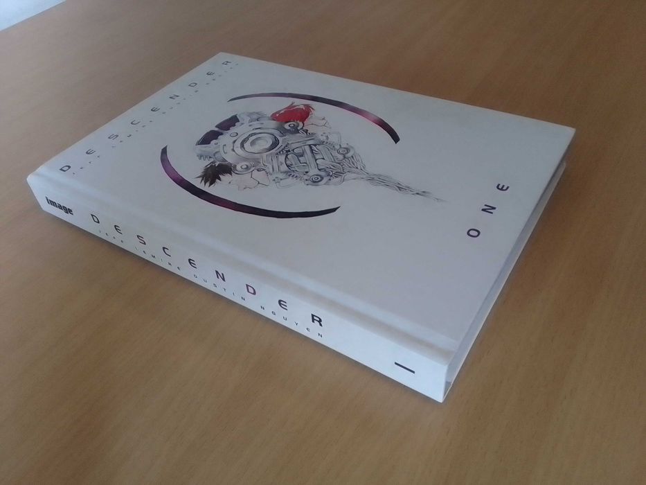 Комикси  - Aliens, The Metabaron, Descender, Knights of Sidonia