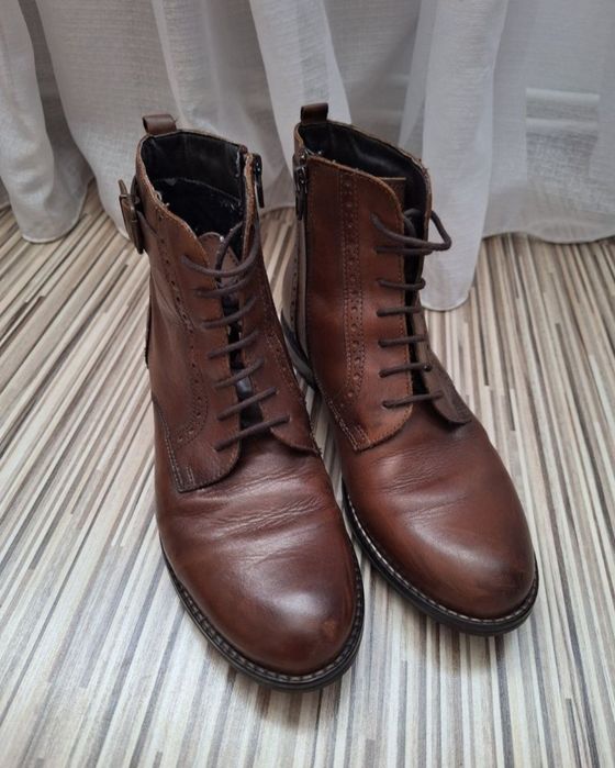 Ghete piele 5Th Avenue mărime 39.