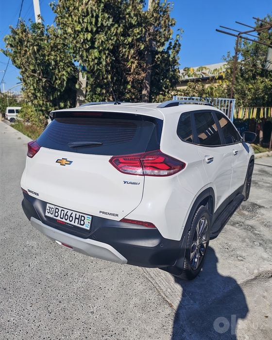 tracker piremer 2023 yili oq sotiladi