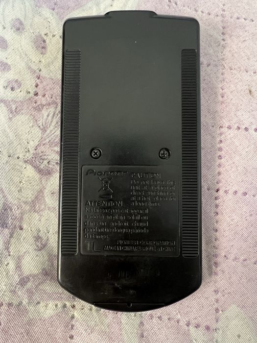 Pioneer magnitafon uchun pult sotiladi