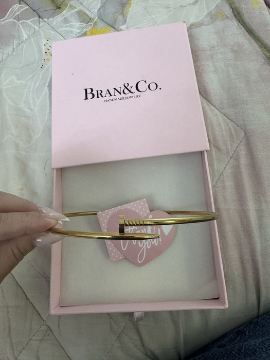 Колие от стомана