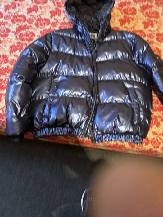 Проданам чисто ново яке