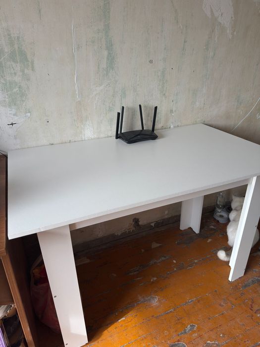 Продам кухонный стол