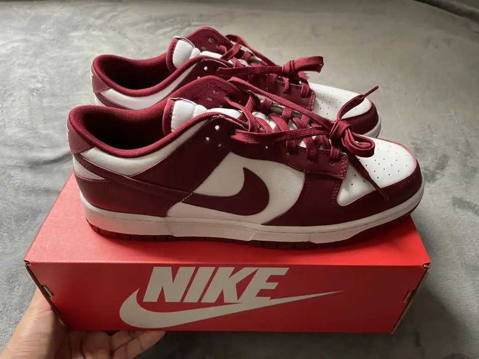 Nike Dunk Low Team Red