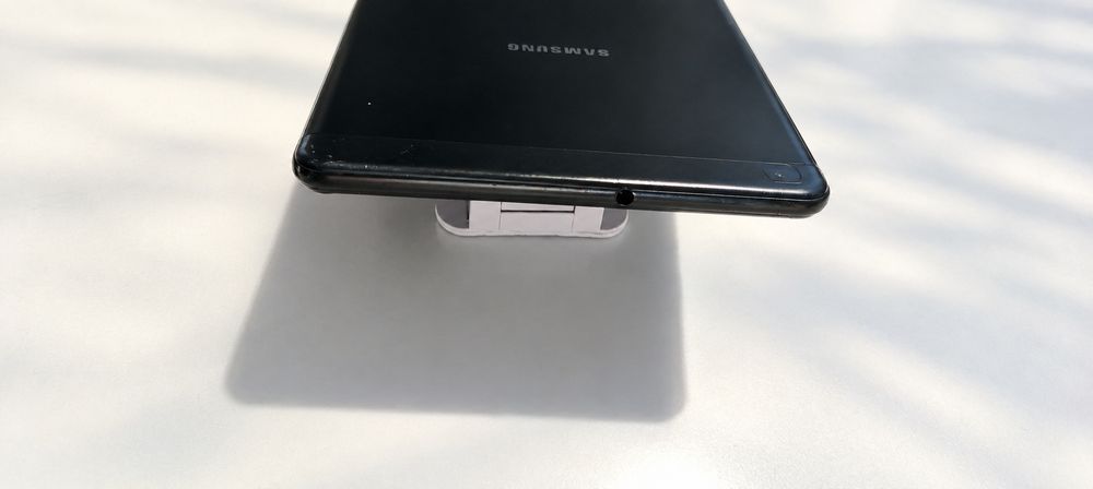 Продам  планшет Samsung Galaxy Tab A 8.0 32GB.