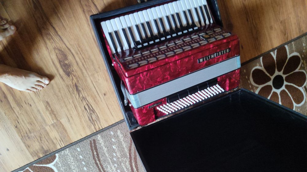 Музикален инструмент