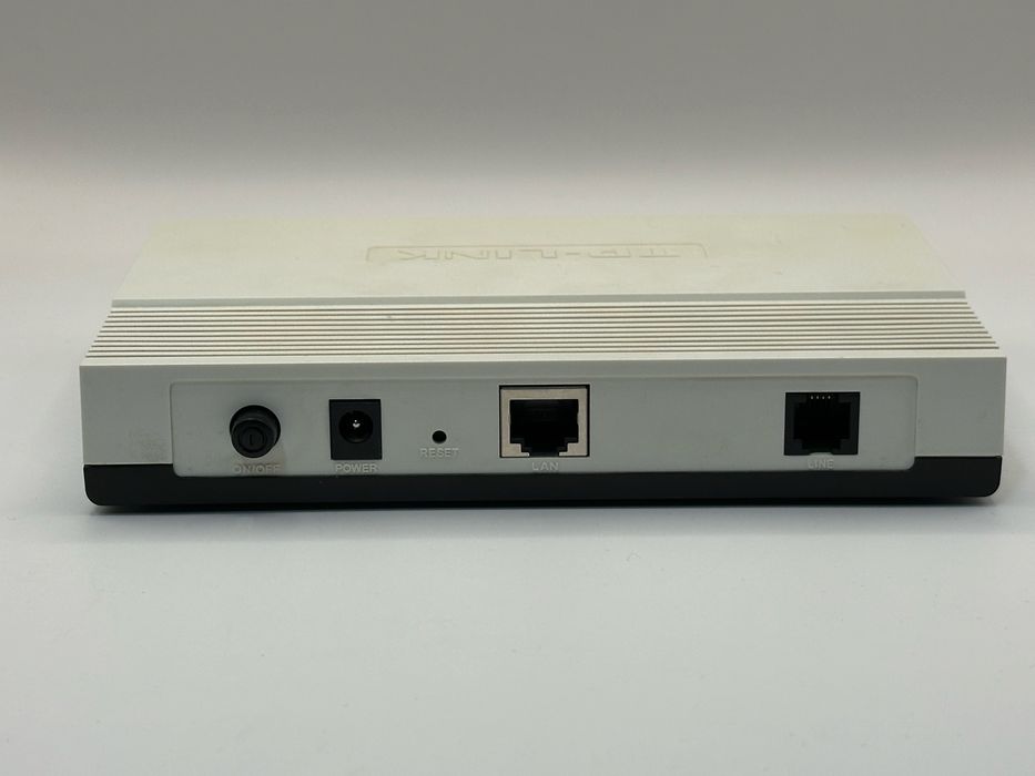 Роутер TP-Link TD-8810