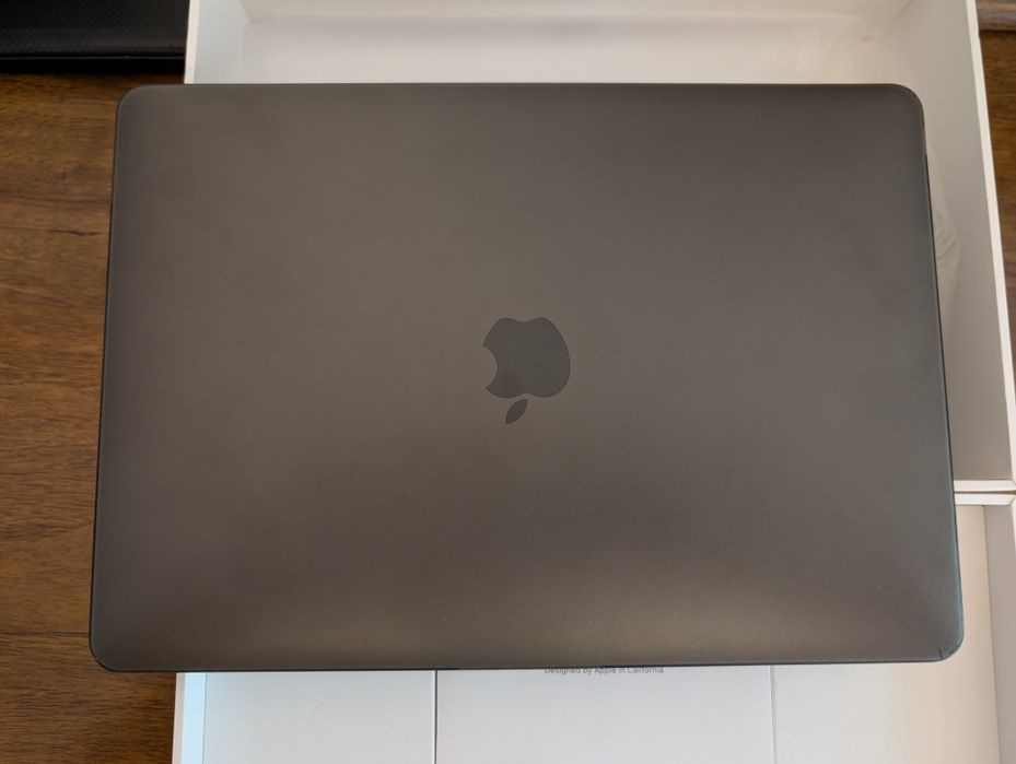 Vand MacBook Air Silver Gray, Apple M1 256GB, 8GB DDR4, baterie 99%