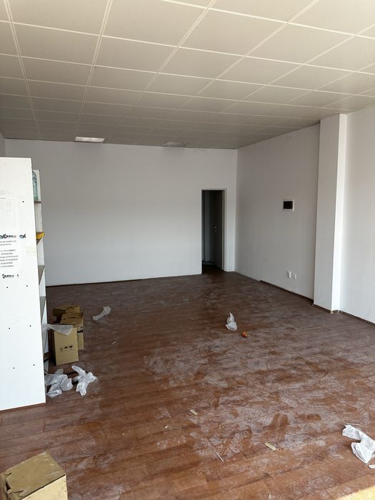 De inchiriat Spatiu Comercial Natura Center