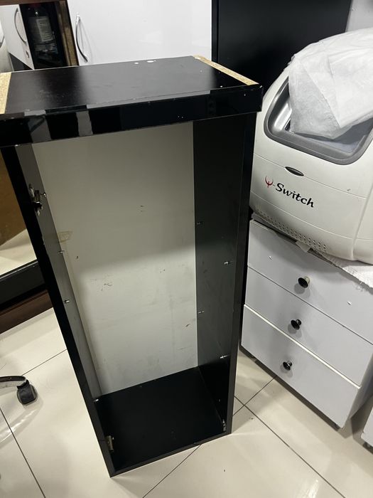 Тумбочки рабочий