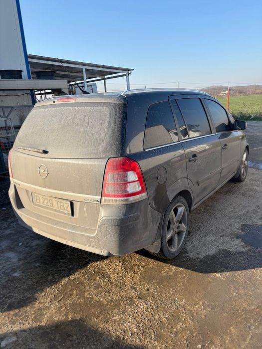 Vand Opel Zafira 2011 Scaune Recaro