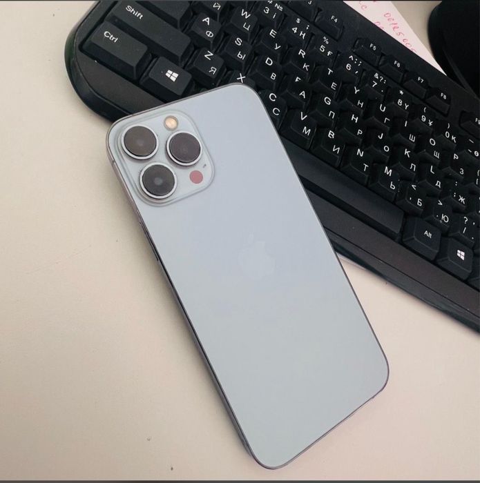 iPhone 13 про макс