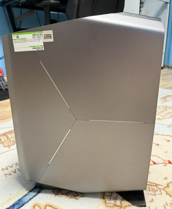 Dell настолен компютър