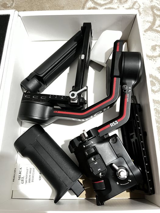 стабилизатор DJI RS3