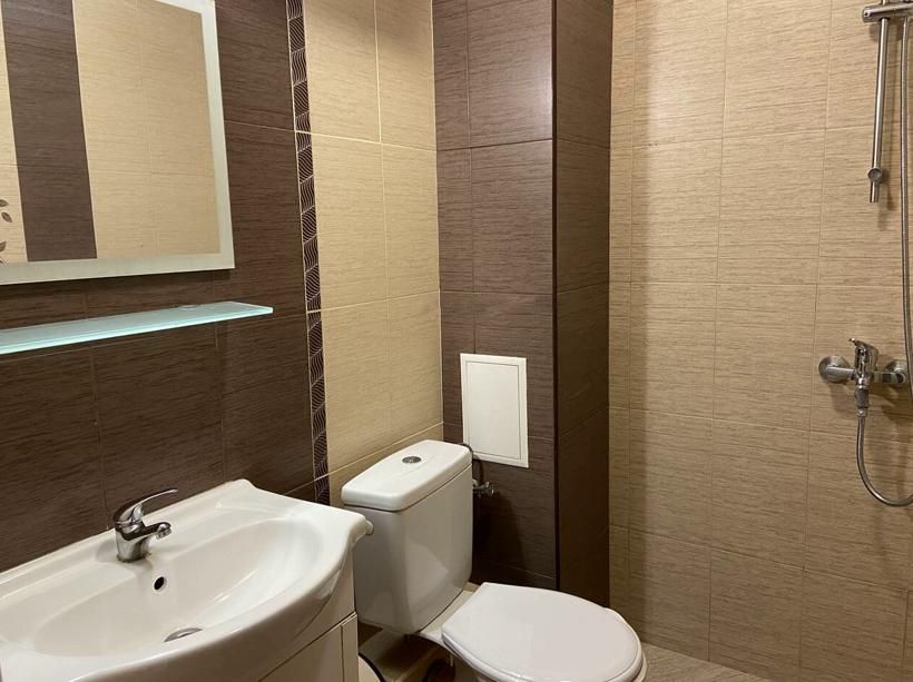 Дава се под наем Двустаен апартамент в Пловдив, Южен - 64 кв.м за 375 € - Снимка #4