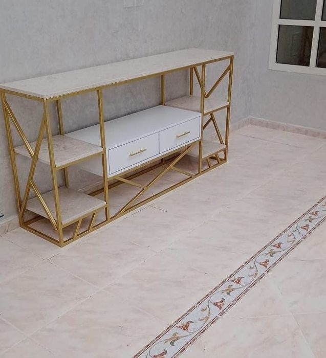 Loft podstavka TV 2026