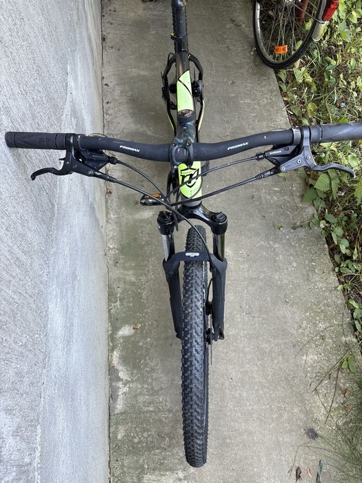 Kross Level Montana 29” M/L, Shimano 3x9, frâne hidraulice, RST Blaze