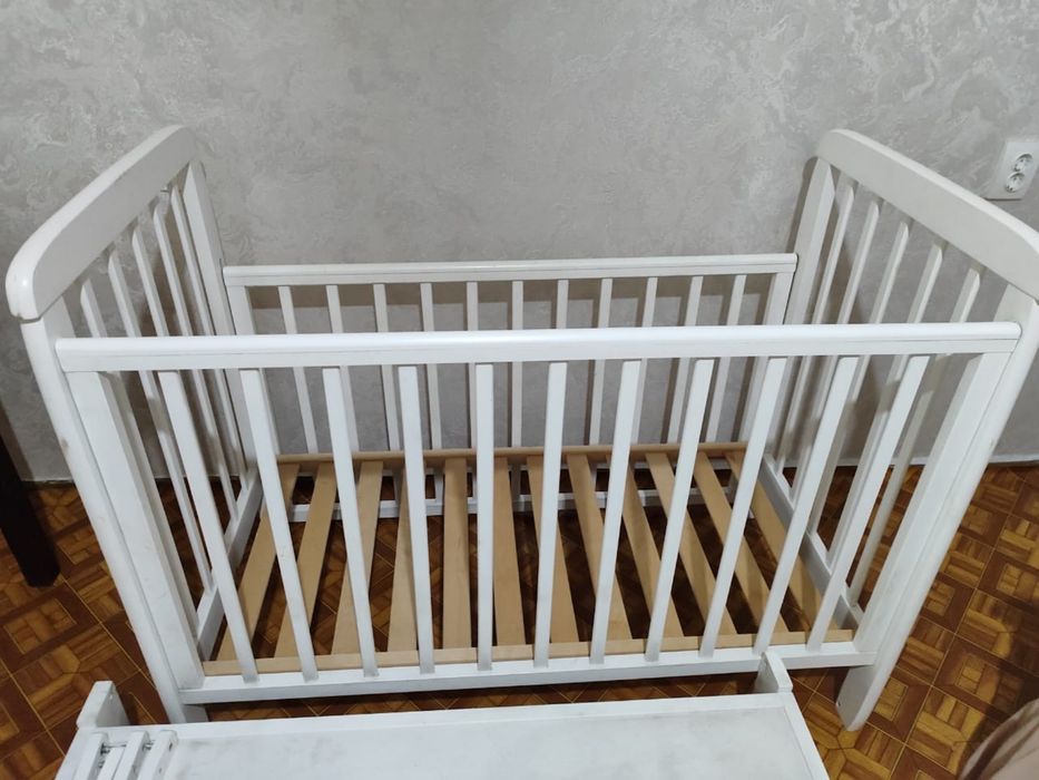 Детский кровать