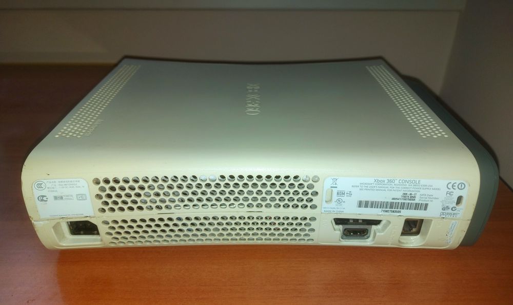 Продам xbox 360 fat freeboot