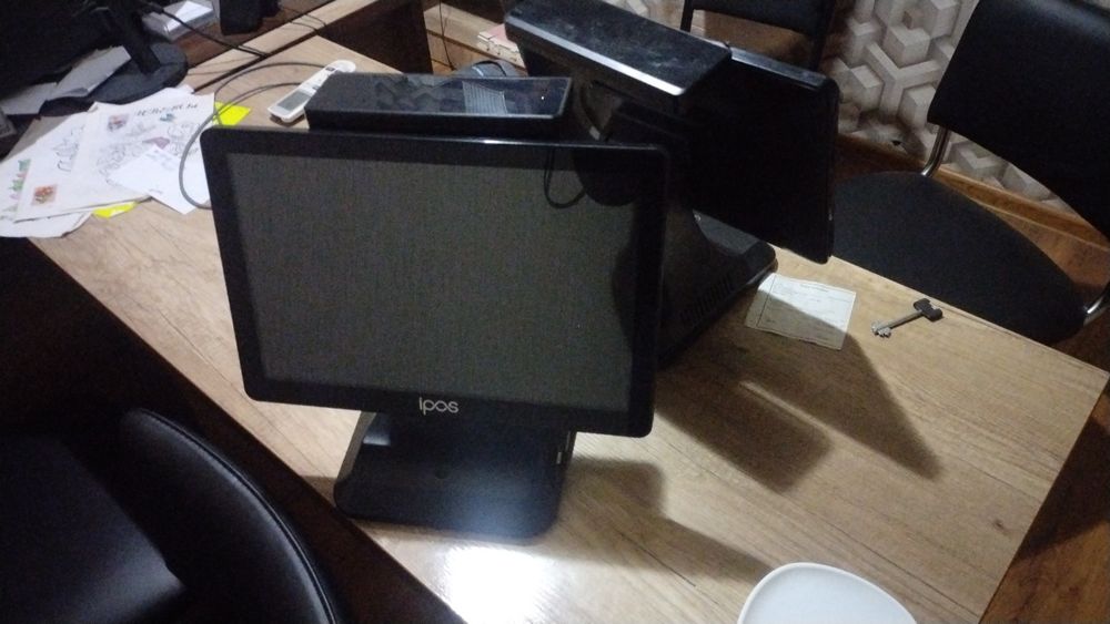 Продаётся сенсорный монитор IPOS для магазинов с рабочей программой