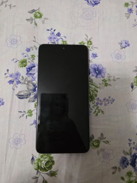 Samsung s 21 fe  8.128