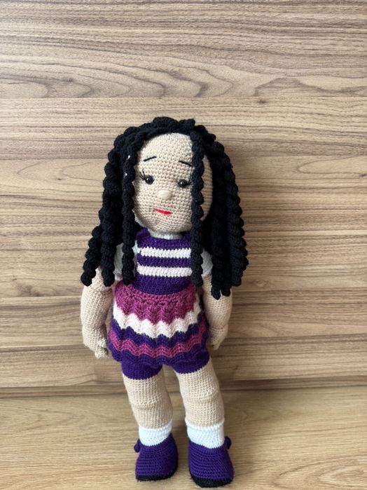 Ръчно плетена кукличка