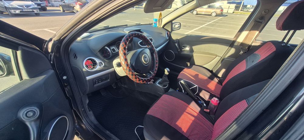 Renault  Clio  3