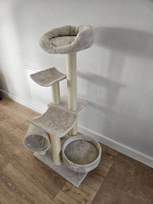 Ansamblu de joaca pisici