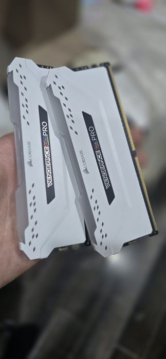 Оперативная память DDR4 8GB 16gb 32gb