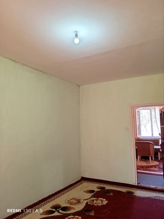 Срочна 2 хонали квартира сотилади !